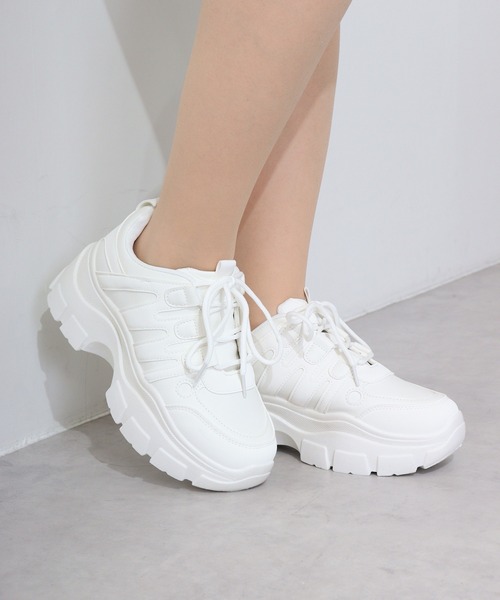 LOVEHUNTER（ラブハンター）の「LOVEHUNTER 軽量 厚底ダッドスニーカー（スニーカー・レディース・ブラック×ホワイト/キャメル/ホワイト/ブラック系その他/ブラック系その他2/ホワイト系その他/ブラック系その他3/ベージュ/ホワイト系その他2/ブラック/ブラック系その他6/ホワイト系その他5/ブラック系その他4/ブラック系その他5/ホワイト系その他4/ホワイト系その他3/ブラック系その他7/ベージュ系その他/ホワイト系その他6/ホワイト系その他7/その他/その他1・L/LL/S/M/3L/4L）」の22枚目の写真