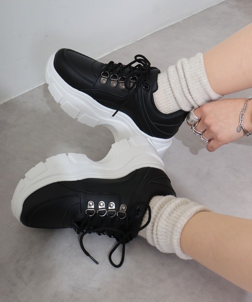 LOVEHUNTER（ラブハンター）の「LOVEHUNTER 軽量 厚底ダッドスニーカー（スニーカー・レディース・ブラック×ホワイト/キャメル/ホワイト/ブラック系その他/ブラック系その他2/ホワイト系その他/ブラック系その他3/ベージュ/ホワイト系その他2/ブラック/ブラック系その他6/ホワイト系その他5/ブラック系その他4/ブラック系その他5/ホワイト系その他4/ホワイト系その他3/ブラック系その他7/ベージュ系その他/ホワイト系その他6/ホワイト系その他7/その他/その他1・L/LL/S/M/3L/4L）」の10枚目の写真