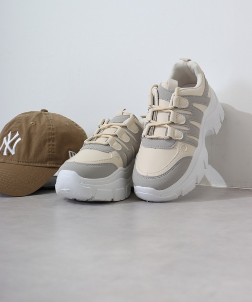 LOVEHUNTER（ラブハンター）の「LOVEHUNTER 軽量 厚底ダッドスニーカー（スニーカー・レディース・ブラック×ホワイト/キャメル/ホワイト/ブラック系その他/ブラック系その他2/ホワイト系その他/ブラック系その他3/ベージュ/ホワイト系その他2/ブラック/ブラック系その他6/ホワイト系その他5/ブラック系その他4/ブラック系その他5/ホワイト系その他4/ホワイト系その他3/ブラック系その他7/ベージュ系その他/ホワイト系その他6/ホワイト系その他7/その他/その他1・L/LL/S/M/3L/4L）」の18枚目の写真