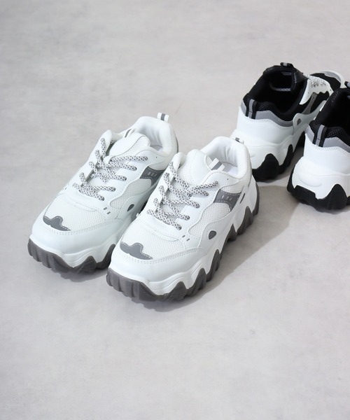LOVEHUNTER（ラブハンター）の「LOVEHUNTER 軽量 厚底ダッドスニーカー（スニーカー・レディース・ブラック×ホワイト/キャメル/ホワイト/ブラック系その他/ブラック系その他2/ホワイト系その他/ブラック系その他3/ベージュ/ホワイト系その他2/ブラック/ブラック系その他6/ホワイト系その他5/ブラック系その他4/ブラック系その他5/ホワイト系その他4/ホワイト系その他3/ブラック系その他7/ベージュ系その他/ホワイト系その他6/ホワイト系その他7/その他/その他1・L/LL/S/M/3L/4L）」の9枚目の写真