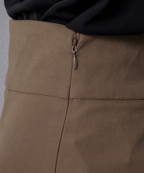 Adoon plain(アドーンプレーン)の「【美シルエット!】マーメイドスカート(スカート・レディース・チャコールグレー/ブラック/ベージュ/カーキ・MEDIUM/LARGE)」の7枚目の写真