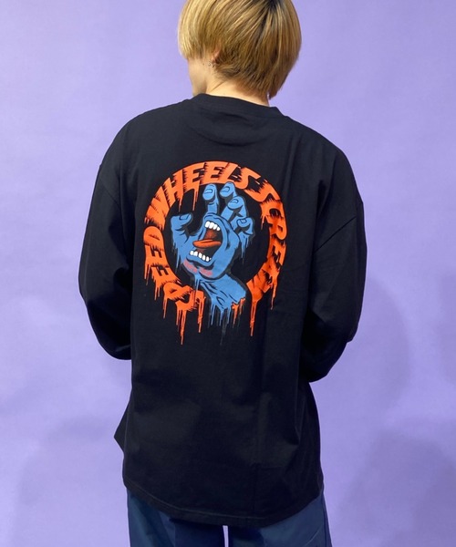 SANTA CRUZ（サンタクルーズ）の「【ムラサキスポーツ別注】SANTACRUZ/サンタクルーズ スクリーミングハンド バックプリントロンT 502221402（Tシャツ/カットソー・メンズ・ホワイト/ネイビー/ブラック/グリーン・M/XL/L）」の2枚目の写真