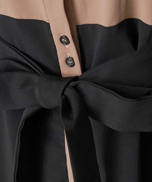 A de a.v.v（アードアー・ヴェ・ヴェ）の「配色切替ワンピース（ワンピース・レディース・ベージュ/ネイビー・38/36）」の5枚目の写真