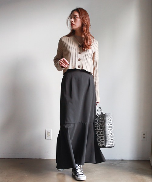 feepur（フェピュール）の「マーメイドスカート（スカート・レディース・チャコールグレー/ブラック/ベージュ/グリーン・SMALL/MEDIUM）」の15枚目の写真