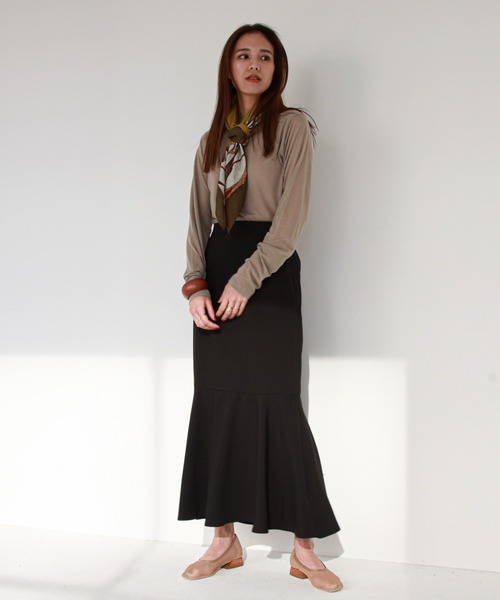 feepur（フェピュール）の「マーメイドスカート（スカート・レディース・チャコールグレー/ブラック/ベージュ/グリーン・SMALL/MEDIUM）」の12枚目の写真