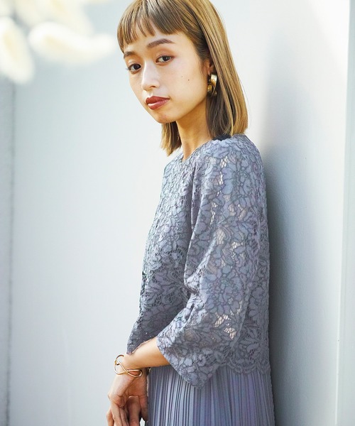 REPLETE(リプリート)の「【20代から70代まで体型や年齢を問わないドレス】レース×プリーツ異素材切り替えデザイン・ウエストゴム6分袖ロング丈ドレス(ドレス・レディース・ライトグレー/ネイビー/ブルー/ライトグリーン・9号)」の11枚目の写真