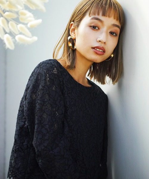 REPLETE(リプリート)の「【20代から70代まで体型や年齢を問わないドレス】レース×プリーツ異素材切り替えデザイン・ウエストゴム6分袖ロング丈ドレス(ドレス・レディース・ライトグレー/ネイビー/ブルー/ライトグリーン・9号)」の14枚目の写真