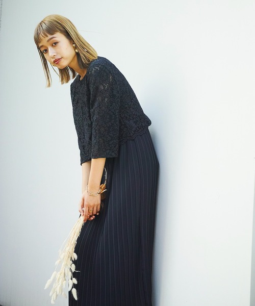 REPLETE(リプリート)の「【20代から70代まで体型や年齢を問わないドレス】レース×プリーツ異素材切り替えデザイン・ウエストゴム6分袖ロング丈ドレス(ドレス・レディース・ライトグレー/ネイビー/ブルー/ライトグリーン・9号)」の10枚目の写真