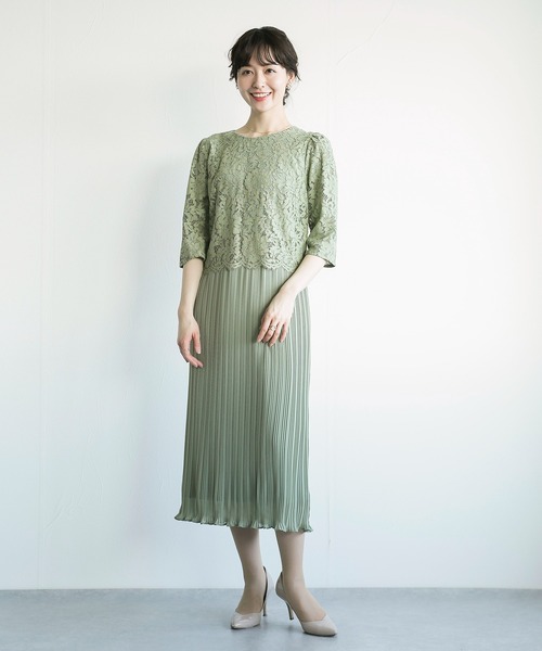 REPLETE(リプリート)の「【20代から70代まで体型や年齢を問わないドレス】レース×プリーツ異素材切り替えデザイン・ウエストゴム6分袖ロング丈ドレス(ドレス・レディース・ライトグレー/ネイビー/ブルー/ライトグリーン・9号)」の17枚目の写真