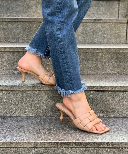 ASH（アッシュ）の「【KIM】パデッドミュールサンダル（サンダル・レディース・ベージュ/ブラック/ラベンダー・35/38/36/39/37）」の7枚目の写真