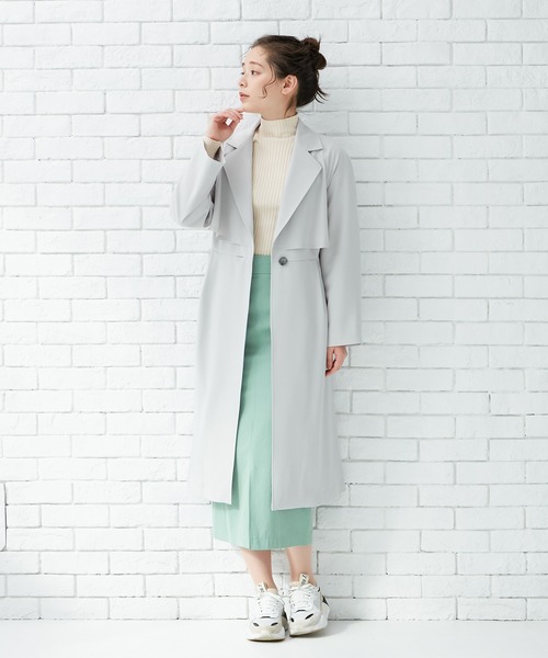 AIMER（エメ）の「ベルト付きストレッチツイルフレアートレンチコート（トレンチコート・レディース・グレー/ベージュ/ネイビー・MEDIUM）」の2枚目の写真