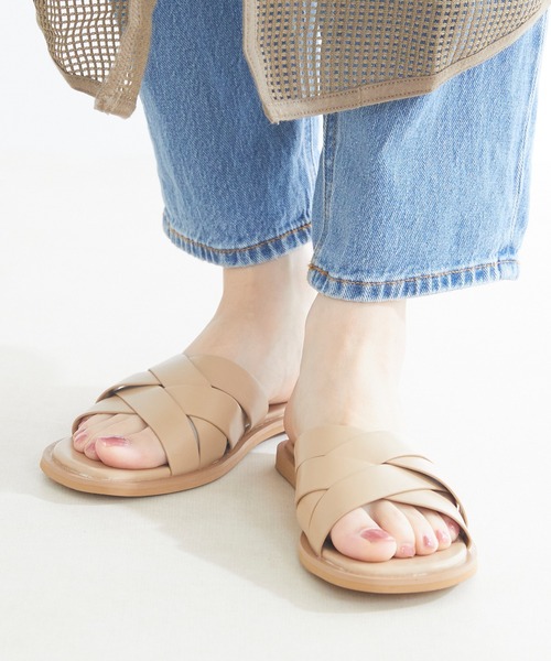 menue（メヌエ）の「スクエアトゥ 編み込み スライドサンダル（サンダル・レディース・イエロー/ブラック/ブラウン/ベージュ/アイボリー・M/S/3L/XS/L/LL）」の22枚目の写真