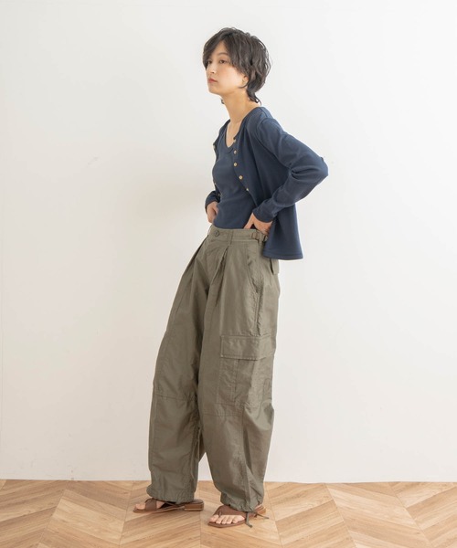 kha:ki(カーキ)の「「KHA:KI / カーキ」11ボタンコットンリブカーディガン"11B CTN RIB C/D"(カーディガン/ボレロ・レディース・ブラック/ネイビー/グレー/ブルー/グリーン/モカ/ベージュ・1/2)」の20枚目の写真