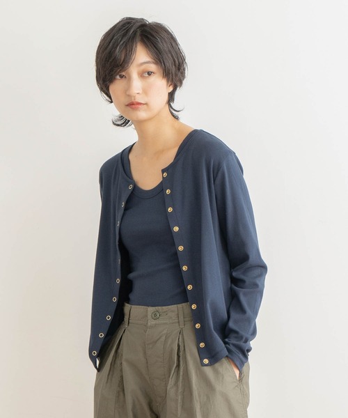 kha:ki(カーキ)の「「KHA:KI / カーキ」11ボタンコットンリブカーディガン"11B CTN RIB C/D"(カーディガン/ボレロ・レディース・ブラック/ネイビー/グレー/ブルー/グリーン/モカ/ベージュ・1/2)」の18枚目の写真