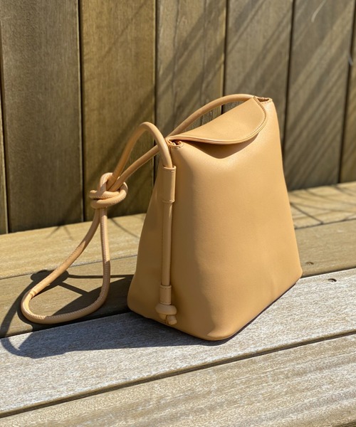 CIAOPANIC（チャオパニック）の「シンプルスタックショルダーバッグ（ショルダーバッグ・レディース・ブラック/ベージュ/バイオレット・FREE）」の9枚目の写真