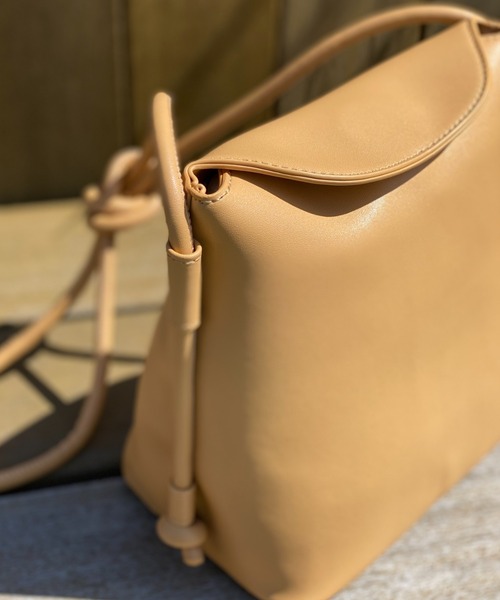 CIAOPANIC（チャオパニック）の「シンプルスタックショルダーバッグ（ショルダーバッグ・レディース・ブラック/ベージュ/バイオレット・FREE）」の20枚目の写真