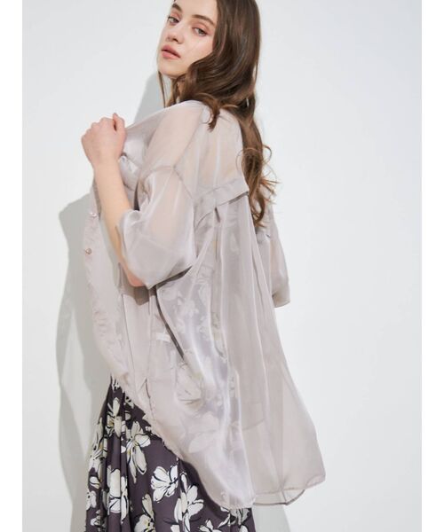 MERCURYDUO（マーキュリーデュオ）の「バックタックスタンドカラーシャツ（シャツ/ブラウス・レディース・オフホワイト/ベージュ・FREE）」の8枚目の写真