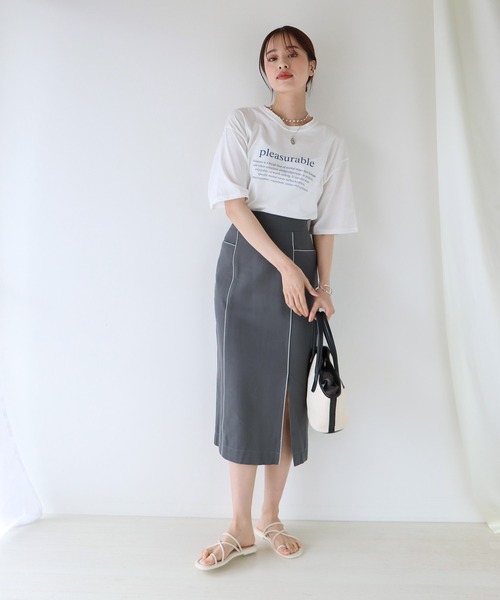 BLUEEAST（ブルーイースト）の「パイピングスリットタイトスカート（スカート・レディース・ベージュ/ネイビー/ブルーグレー・MEDIUM/LARGE）」の3枚目の写真
