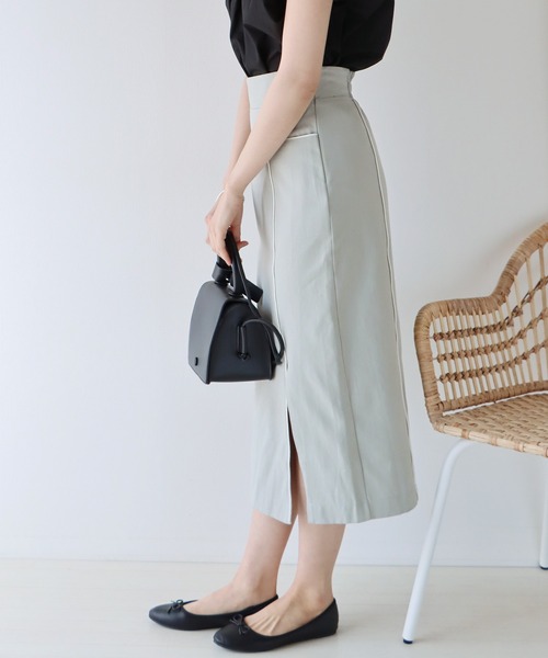 BLUEEAST（ブルーイースト）の「パイピングスリットタイトスカート（スカート・レディース・ベージュ/ネイビー/ブルーグレー・MEDIUM/LARGE）」の12枚目の写真