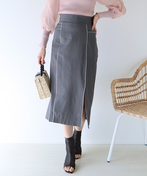 BLUEEAST（ブルーイースト）の「パイピングスリットタイトスカート（スカート・レディース・ベージュ/ネイビー/ブルーグレー・MEDIUM/LARGE）」の21枚目の写真