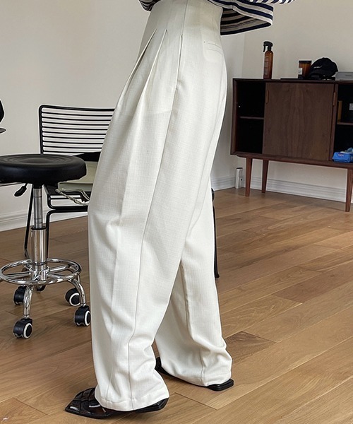 chuclla(チュクラ)の「【chuclla】【2022/SS】Cross waist color wide pants chw22s097(その他パンツ・レディース・アイボリー/グリーン・S/M/L)」の5枚目の写真