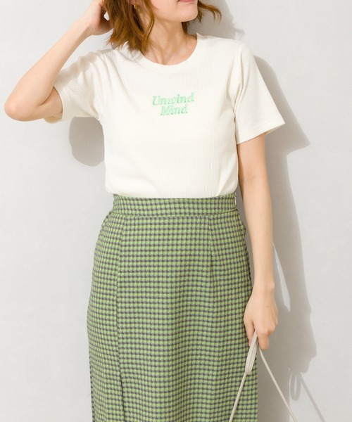 SpRay(スプレイ)の「テレコロゴ刺繍Tシャツ(Tシャツ/カットソー・レディース・ブラック/オフホワイト/ラベンダー/ブルー系その他/ピンク系その他・FREE)」の6枚目の写真
