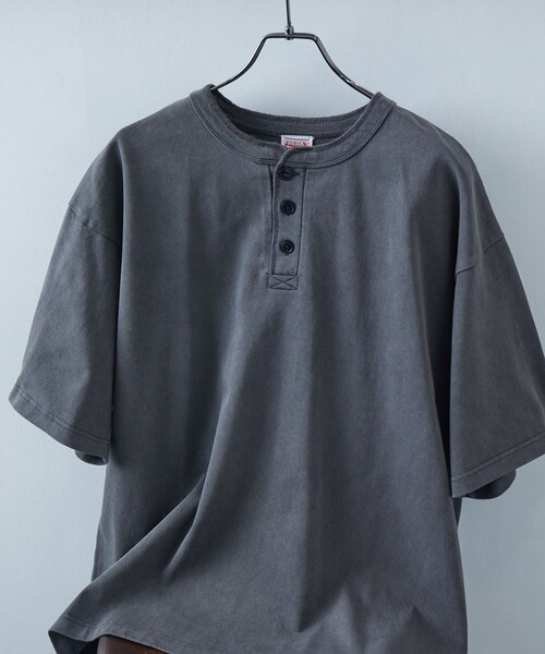 FREAK'S STORE(フリークスストア)の「FREAK'S STORE/フリークスストア ヘビーウェイト ヘンリーネック Tシャツ/ヘビーオンス/ビックシルエット(Tシャツ/カットソー・メンズ・ホワイト/アッシュグレー/グリーン/ミント/スミクロ/グレイッシュベージュ・SMALL/MEDIUM/LARGE)」の3枚目の写真