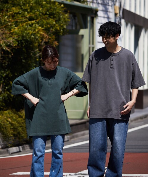 FREAK'S STORE(フリークスストア)の「FREAK'S STORE/フリークスストア ヘビーウェイト ヘンリーネック Tシャツ/ヘビーオンス/ビックシルエット(Tシャツ/カットソー・メンズ・ホワイト/アッシュグレー/グリーン/ミント/スミクロ/グレイッシュベージュ・SMALL/MEDIUM/LARGE)」の7枚目の写真