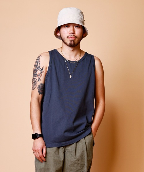 WALLA WALLA SPORT(ワラワラスポーツ)の「SOLID TANK TOP / ソリッド タンクトップ(タンクトップ・メンズ・ネイビー/アイボリー/グリーン/ブラック/オレンジ/ホワイト/チャコール/ダークグリーン系2/ロイヤルブルー/モカ/ブラック系その他/パープル系その他/レッド系その他/ピンクベージュ/グレイッシュブルー/ピンク系その他/グレー系その他/インディゴブルー/ブルーグリーン/ピンク系その他3/マスタード/アッシュグレー/ダークブラウン/レッド系その他2/ライトグリーン/レモンイエロー/グリーン系その他・SMALL/LARGE/X-LARGE/MEDIUM/XX-LARGE)」の7枚目の写真