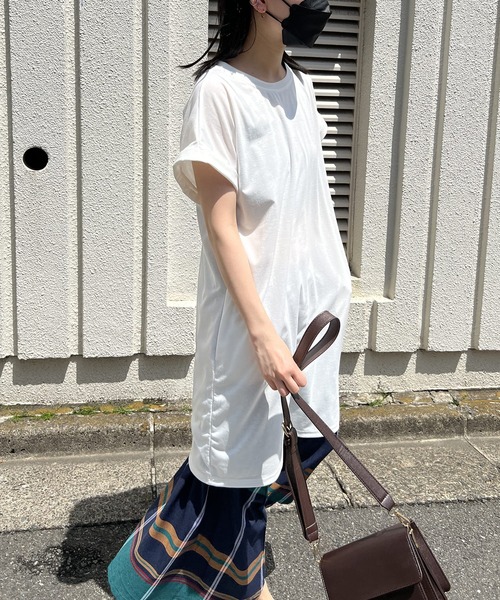 Jewelobe（ジュエローブ）の「ロールアップフレンチスリーブルーズTシャツワンピース（ワンピース・レディース・ホワイト/イエロー/ブルー/ブラウン/グレー/ブラック・FREE）」の17枚目の写真