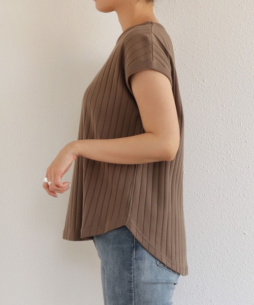 andme（アンドミー）の「コットンフライスフレンチスリーブリブトップス（Tシャツ/カットソー・レディース・ブラック/オフホワイト/チャコールグレー/ブラウン/ピンク/グリーン/オレンジ/ライトグリーン/ネイビー・M/L）」の14枚目の写真