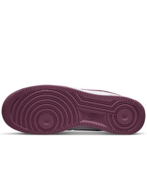 NIKE(ナイキ)の「NIKE ナイキ AIR FORCE 1 '07 エア フォース 1 '07 MDH7561 ABC-MART限定 #*101WHT/LBORD(スニーカー・メンズ・ホワイト・24.5cm/25.5cm/26.5cm/27.5cm/28.5cm/30.0cm/24.0cm/25.0cm/26.0cm/27.0cm/28.0cm/29.0cm)」の8枚目の写真