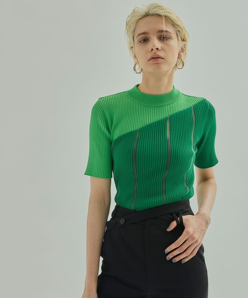 UNITED TOKYO（ユナイテッドトウキョウ）の「オブリックリブニットトップス（ニット/セーター・レディース・ブラック/オフホワイト/グリーン・FREE）」の15枚目の写真