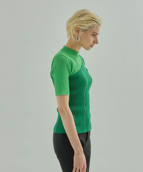 UNITED TOKYO（ユナイテッドトウキョウ）の「オブリックリブニットトップス（ニット/セーター・レディース・ブラック/オフホワイト/グリーン・FREE）」の19枚目の写真