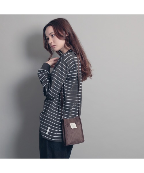 CONVERSE（コンバース）の「【CONVERSE/コンバース】CORDUROY MINI SHOULDER BAG　コーデュロイミニショルダーバッグ（ショルダーバッグ・レディース・オフホワイト/ブラック/ライトブラウン・FREE）」の22枚目の写真