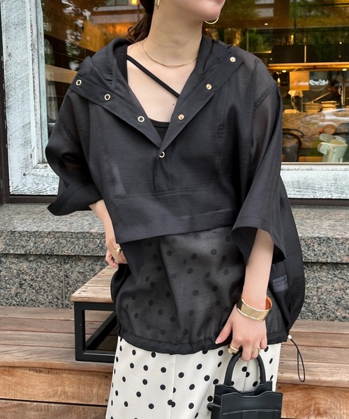 prose verse(プロズヴェール)の「リップルオーガンジーアノラックパーカー(パーカー・レディース・グリーン/オフホワイト/ブラック・MEDIUM)」の1枚目の写真