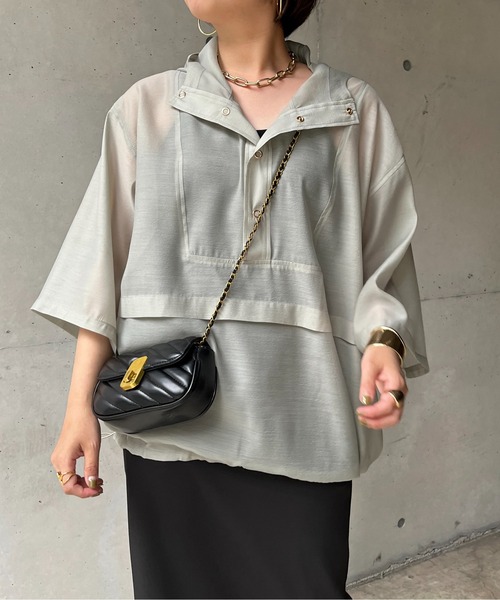 prose verse(プロズヴェール)の「リップルオーガンジーアノラックパーカー(パーカー・レディース・グリーン/オフホワイト/ブラック・MEDIUM)」の4枚目の写真