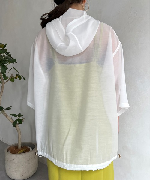 prose verse(プロズヴェール)の「リップルオーガンジーアノラックパーカー(パーカー・レディース・グリーン/オフホワイト/ブラック・MEDIUM)」の15枚目の写真