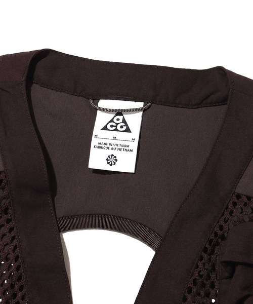 NIKE ACG（ナイキエィシージー）の「NIKE AS U ACG BUTTLES VEST / ナイキ ACG BUTTLES ベスト 【SP】（ベスト・メンズ・ブラウン・L/M/S/XL）」の5枚目の写真