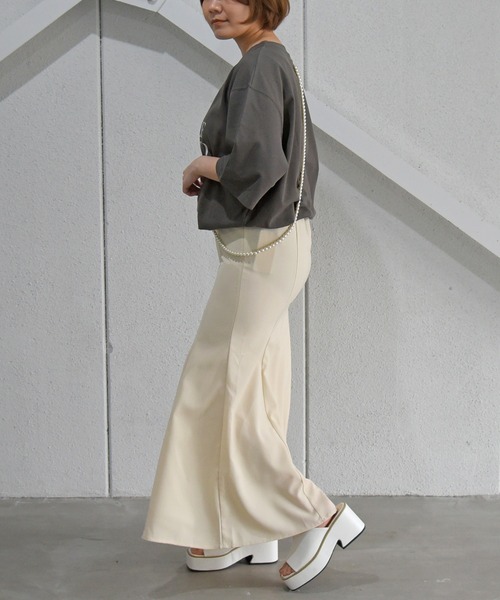 sango（sango）の「ロゴプリントビッグTシャツ（Tシャツ/カットソー・レディース・スミクロ/オフホワイト/パープル・FREE）」の8枚目の写真