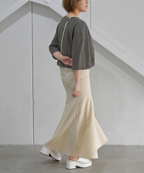 sango（sango）の「ロゴプリントビッグTシャツ（Tシャツ/カットソー・レディース・スミクロ/オフホワイト/パープル・FREE）」の19枚目の写真