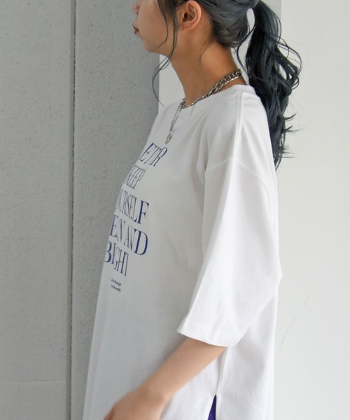 sango（sango）の「ロゴプリントビッグTシャツ（Tシャツ/カットソー・レディース・スミクロ/オフホワイト/パープル・FREE）」の9枚目の写真