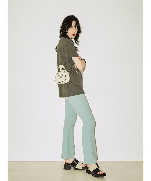 jouetie（ジュエティ）の「クレープフレアパンツ（その他パンツ・レディース・オフホワイト/ブラック/グリーン/ブルー・MEDIUM）」の13枚目の写真