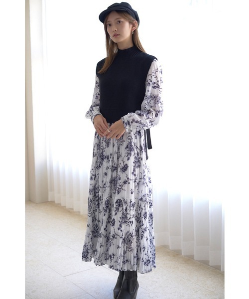 SNIDEL(スナイデル)の「【WEB限定】ニットベストコンビワンピース(ワンピース・レディース・ピンクベージュ/ブラック・0/1)」の3枚目の写真