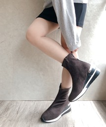 Noubel Voug Relax(k[xH[ObNX)̌ Xgb` nCJbgXj[J[(u[c)