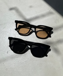 シンプルラウンドアイウェア