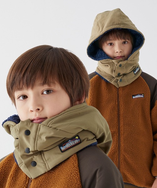 KRIFF MAYER（クリフメイヤー）の「フード型 ネックウォーマー ボタンニンジャりん ポケッタブル バラクラバ（ネックウォーマー/スヌード・キッズ・カーキ/ベージュ/ネイビー/チャコール・MEDIUM/LARGE）」の2枚目の写真