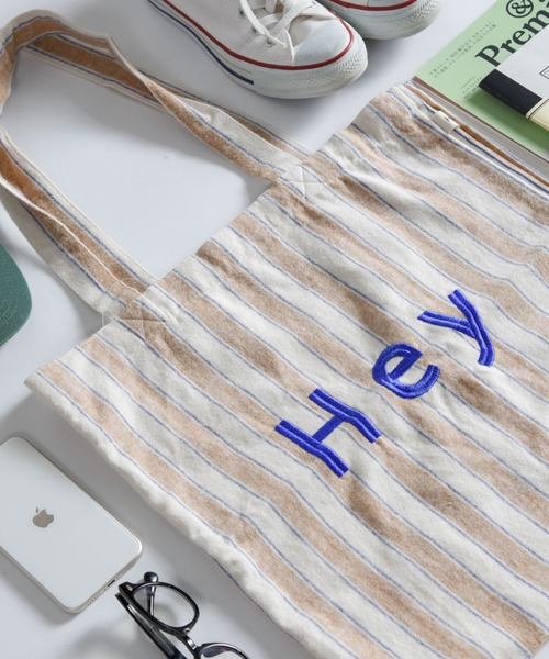 CALIFORNIA OUTFITTERS(カリフォルニア アウトフィッターズ)の「起毛仕切りロゴトート(トートバッグ・レディース・チャコールグレー/ピンク/グレー系その他/ナチュラル/ベージュ系その他/ブルー系その他/コーラルピンク/ネイビー系・ONE SIZE)」の4枚目の写真