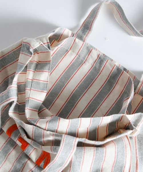 CALIFORNIA OUTFITTERS(カリフォルニア アウトフィッターズ)の「起毛仕切りロゴトート(トートバッグ・レディース・チャコールグレー/ピンク/グレー系その他/ナチュラル/ベージュ系その他/ブルー系その他/コーラルピンク/ネイビー系・ONE SIZE)」の14枚目の写真