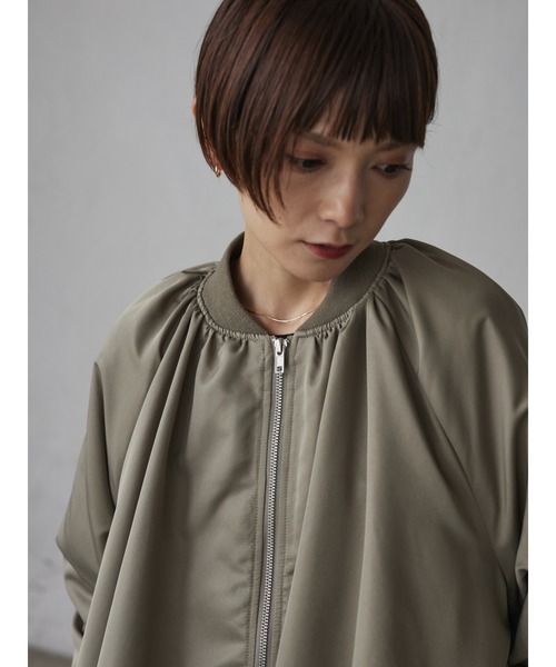 rem closet(レムクローゼット)の「ミリタリーギャザーブルゾン(ブルゾン・レディース・カーキ・FREE)」の9枚目の写真